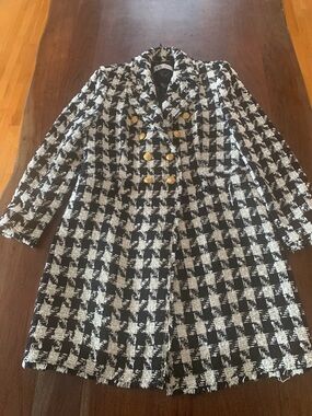 Zara, Classic tweed houndstooth double breasted jacket with gold buttons, Sz L